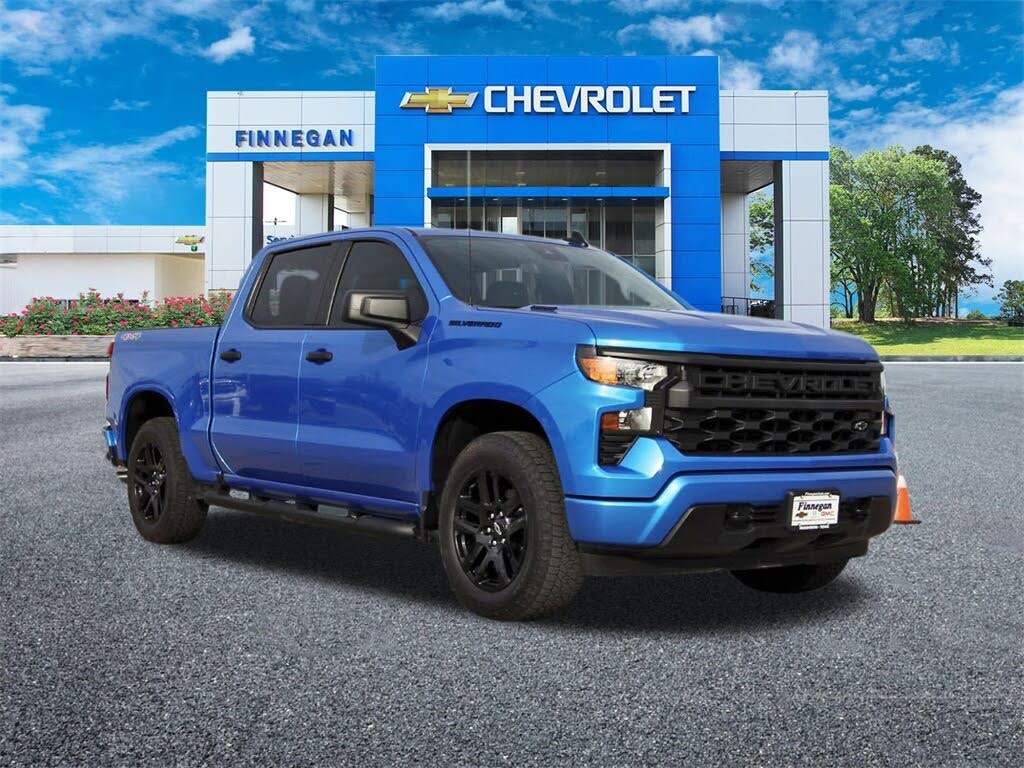 2026 Chevrolet Silverado 1500 Custom Crew Cab 4WD