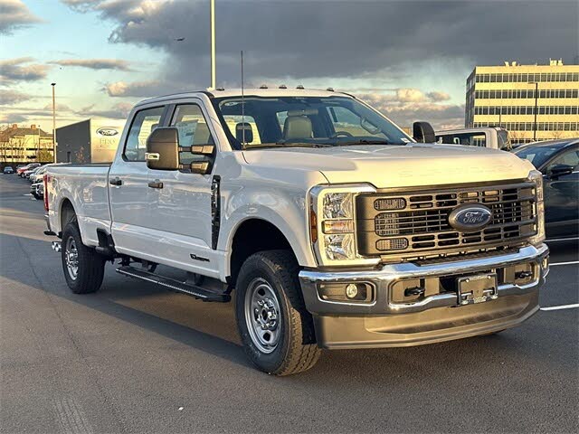 2026 Ford F-350 Super Duty XL Crew Cab 4WD