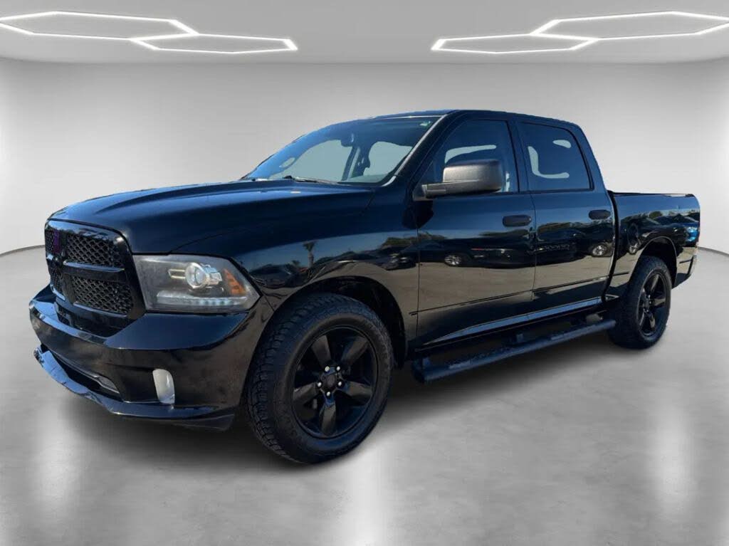 2014 RAM 1500 Express Crew Cab RWD