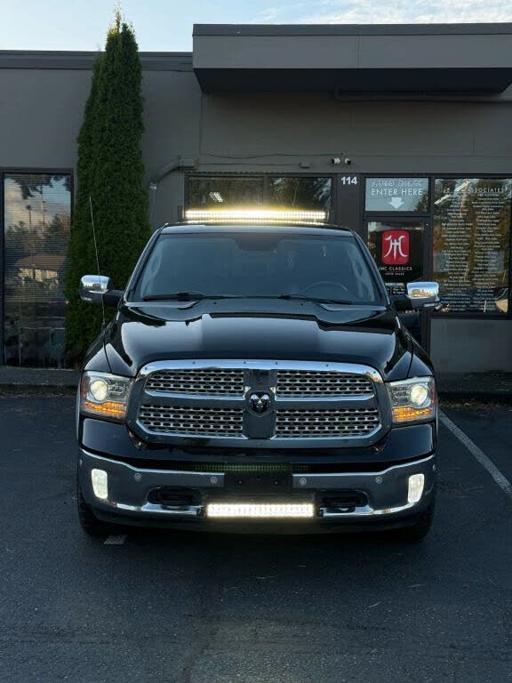 2015 RAM 1500 Laramie Crew Cab 4WD