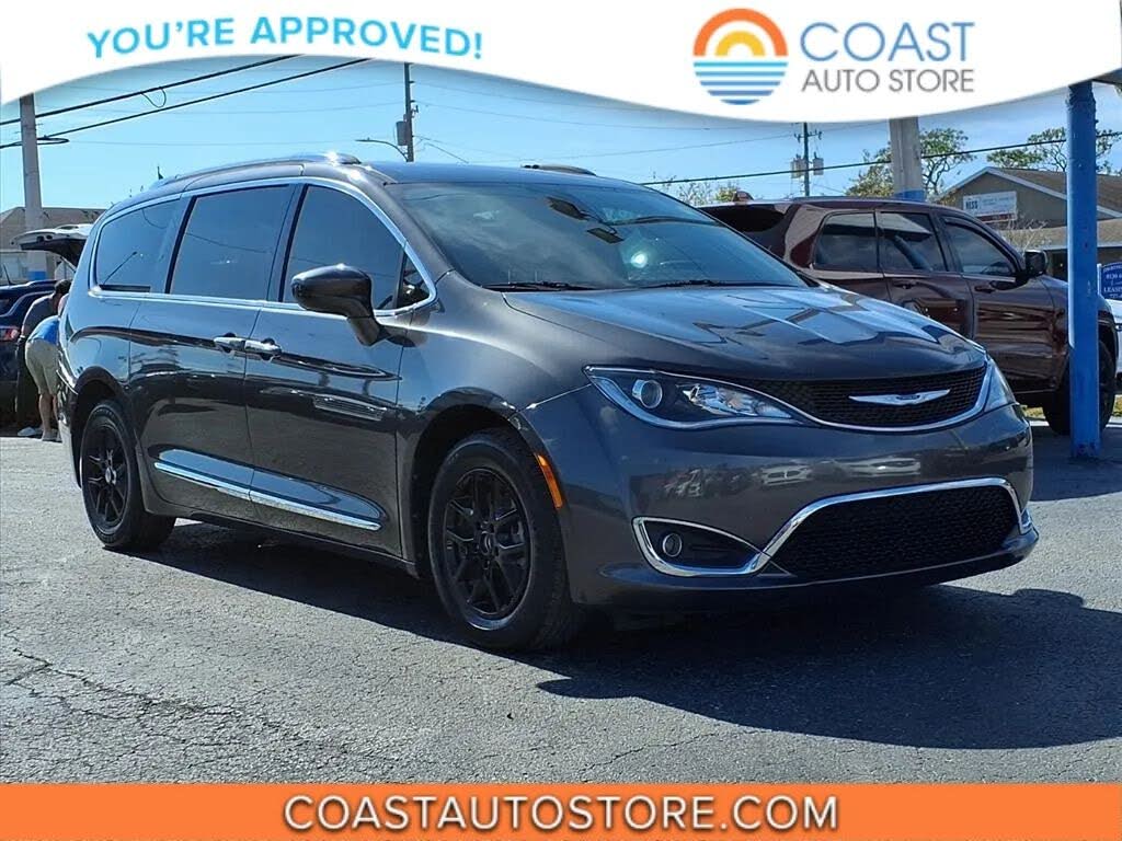 2020 Chrysler Pacifica Touring L FWD