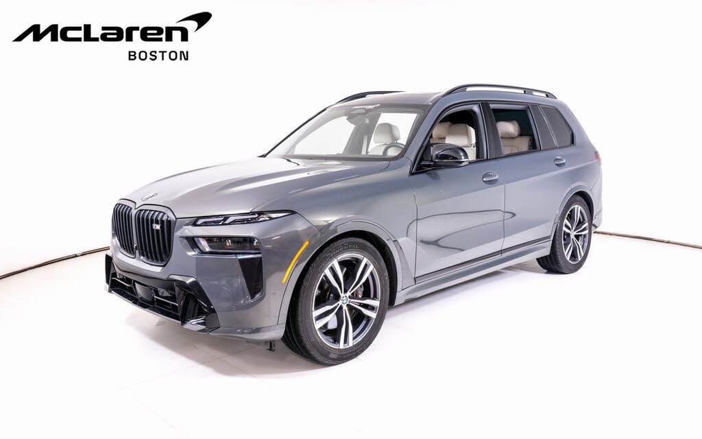 2025 BMW X7 M60i AWD