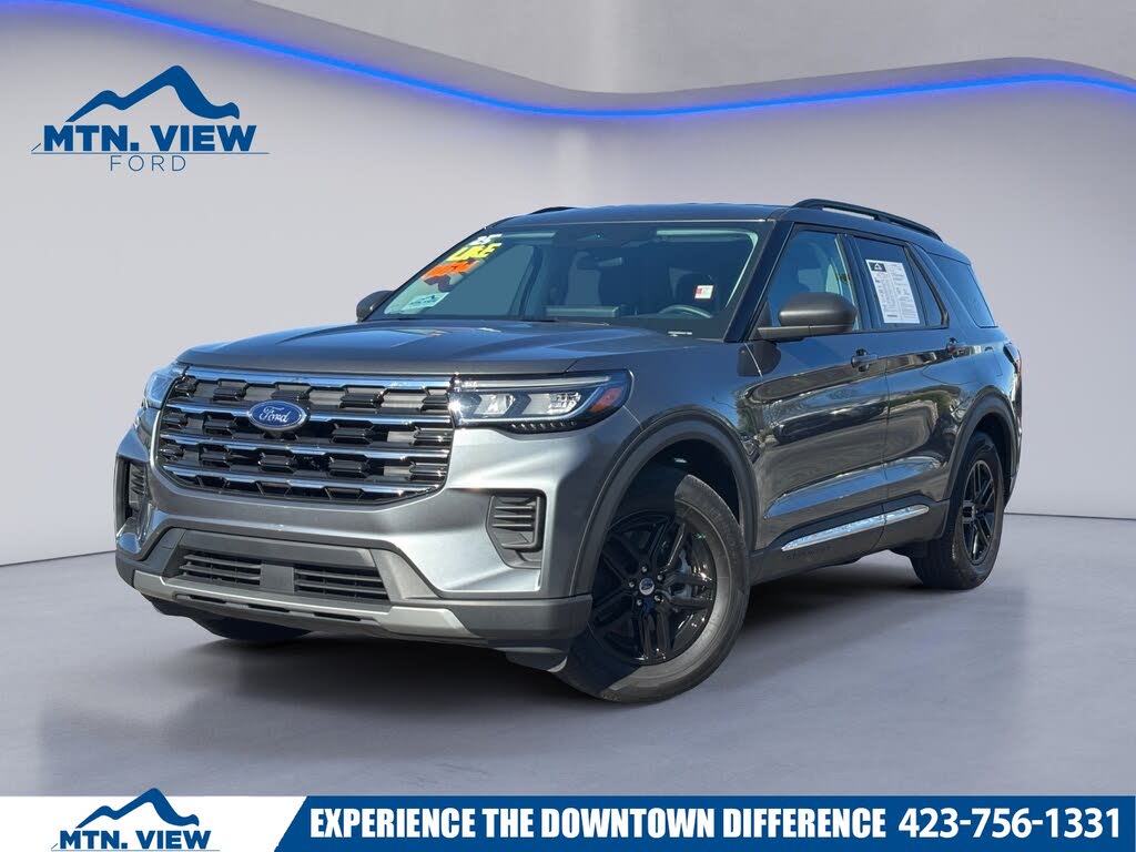 2025 Ford Explorer Active RWD