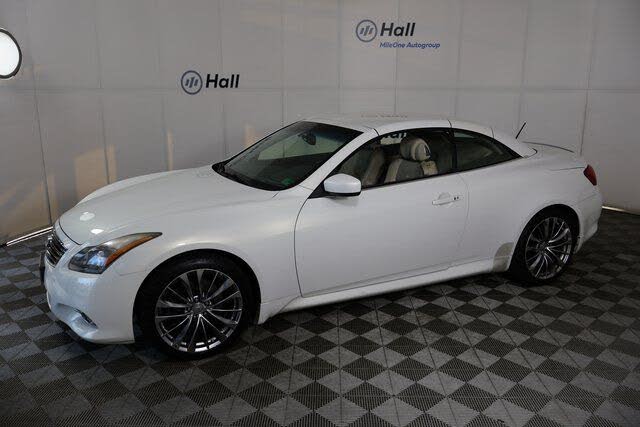 2011 INFINITI G37 Convertible RWD