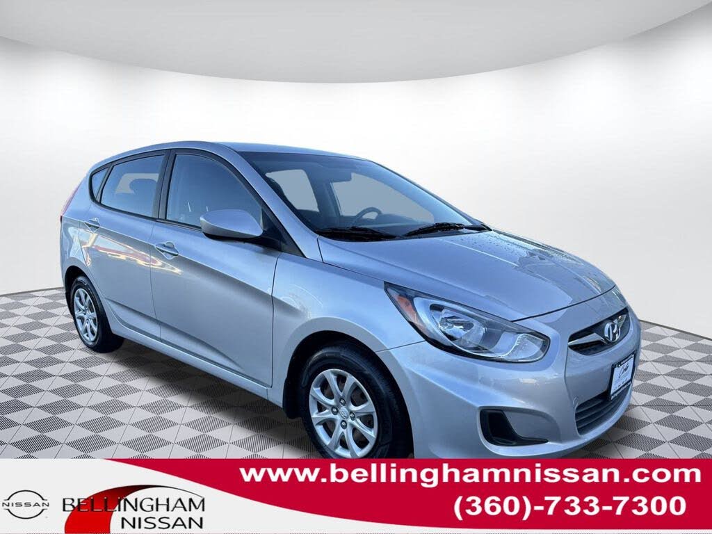2014 Hyundai Accent GS 4-Door Hatchback FWD