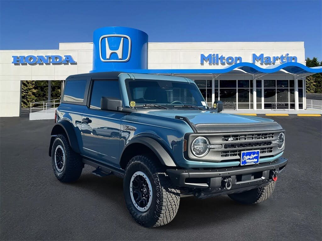 2023 Ford Bronco Advanced 2-Door 4WD