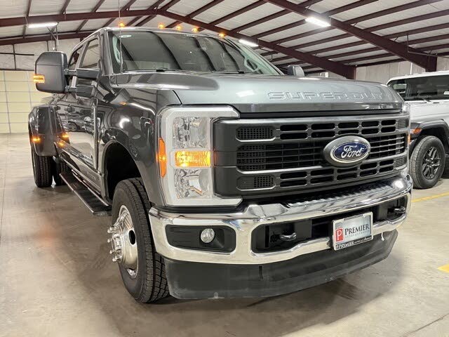 2025 Ford F-350 Super Duty XL Crew Cab LB DRW 4WD