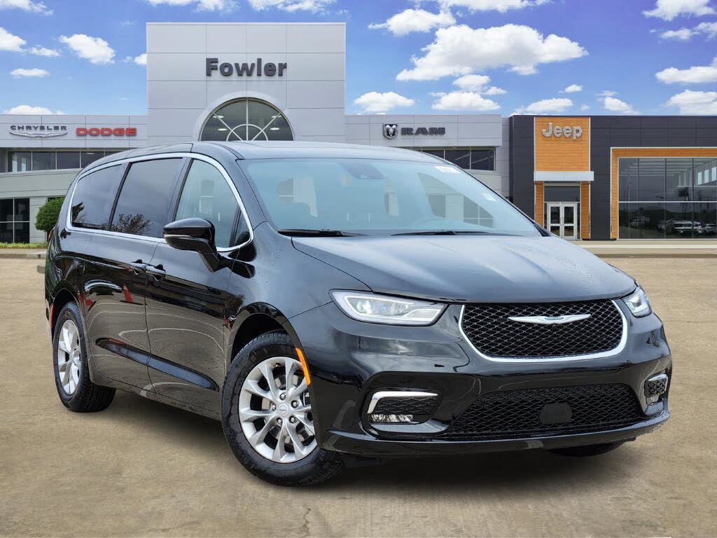 2026 Chrysler Pacifica Limited FWD