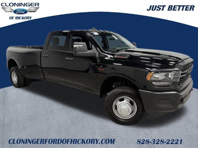 2024 RAM 3500 Tradesman Crew Cab LB DRW 4WD