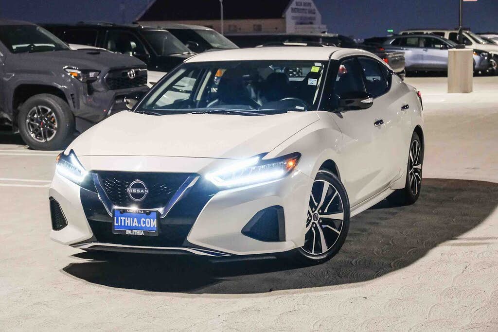 2023 Nissan Maxima SV FWD