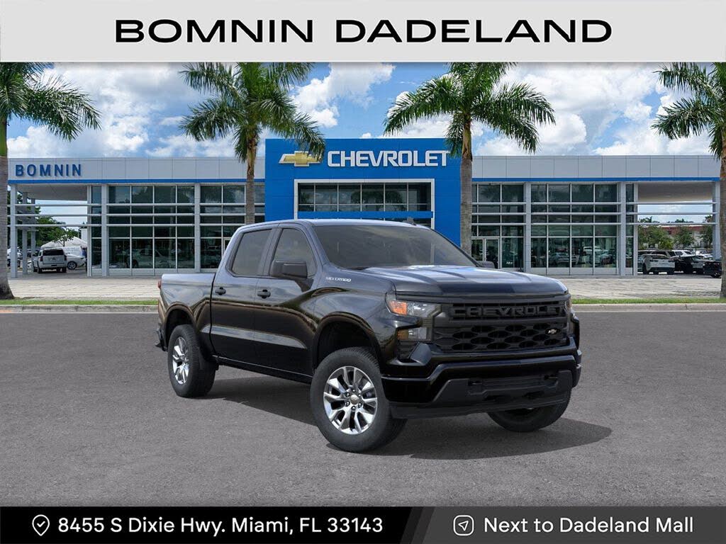 2026 Chevrolet Silverado 1500 Custom Crew Cab RWD