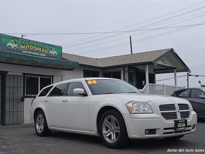 2006 Dodge Magnum SXT RWD