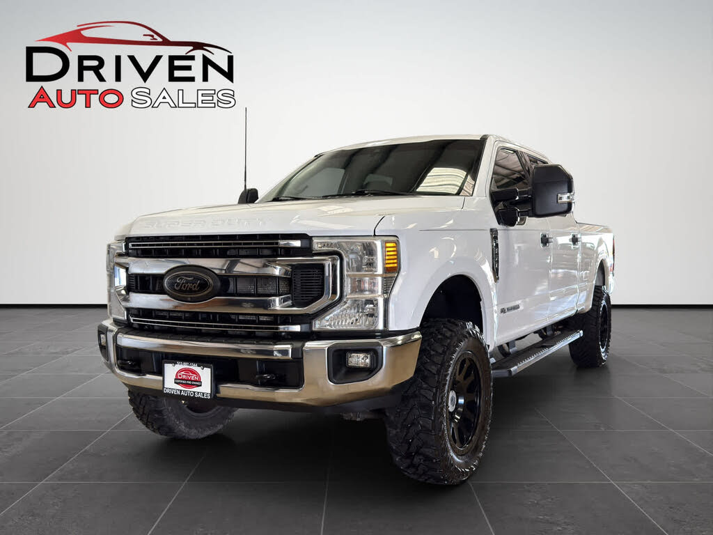 2022 Ford F-350 Super Duty XLT Crew Cab 4WD