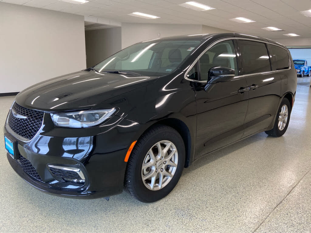 2024 Chrysler Pacifica Touring L FWD