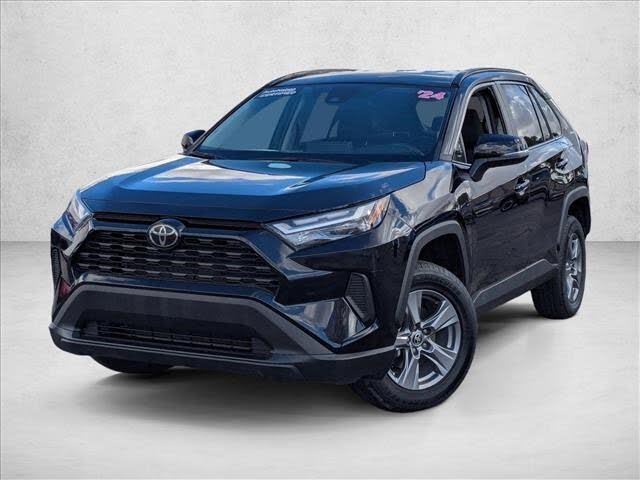 2024 Toyota RAV4 XLE FWD