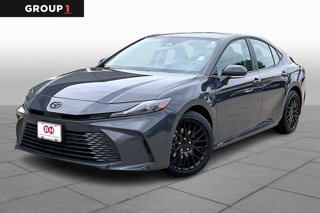 2025 Toyota Camry LE FWD