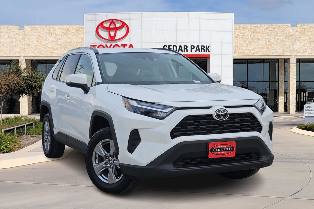 2025 Toyota RAV4 Hybrid XLE AWD