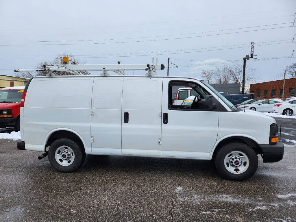 2015 GMC Savana Cargo 2500 RWD