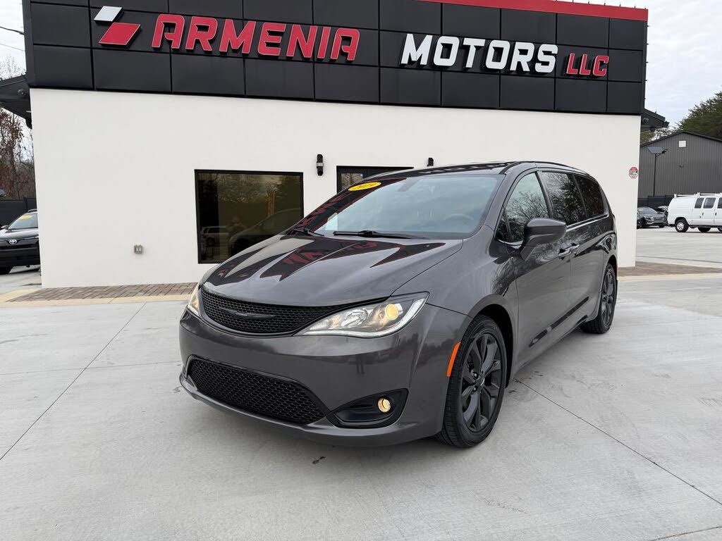 2019 Chrysler Pacifica Touring Plus FWD