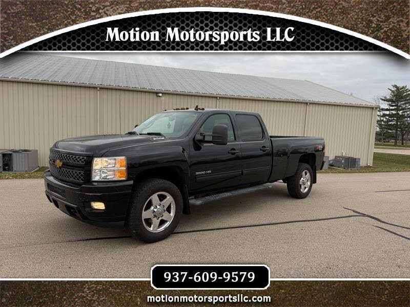 2014 Chevrolet Silverado 3500HD LT Crew Cab 4WD