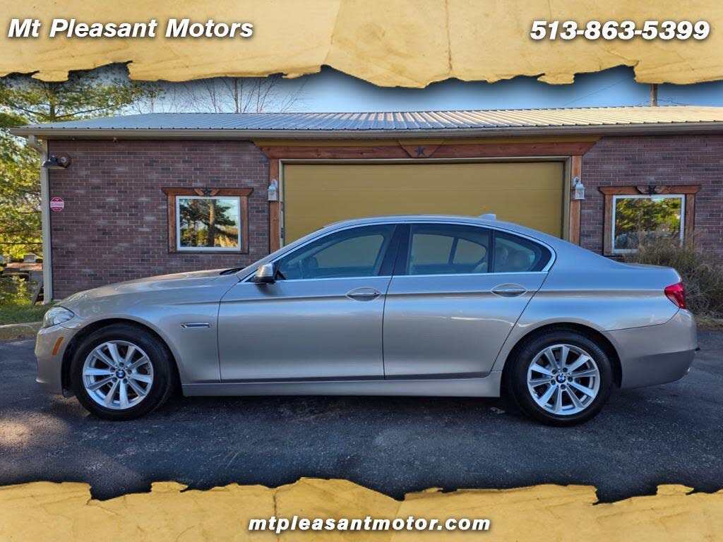 2015 BMW 5 Series 528i Sedan RWD