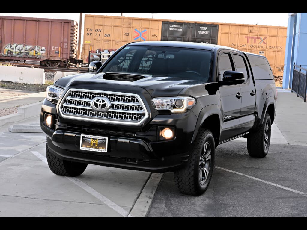 2016 Toyota Tacoma Double Cab V6 LB TRD Sport