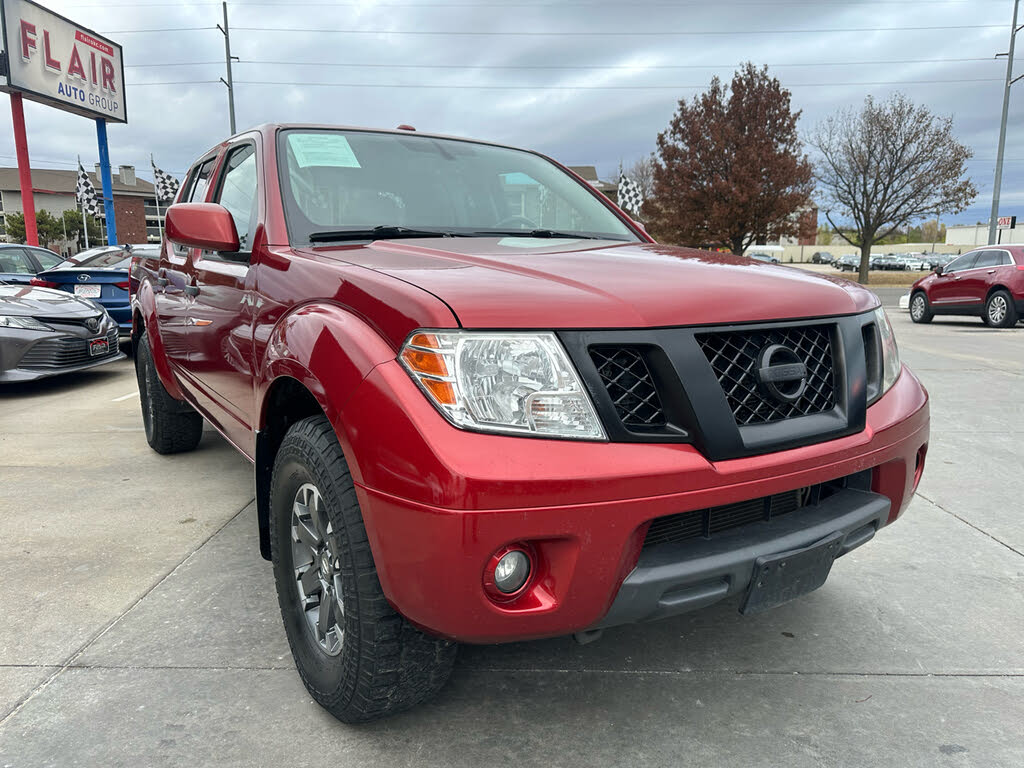 2018 Nissan Frontier PRO-4X Crew Cab 4WD