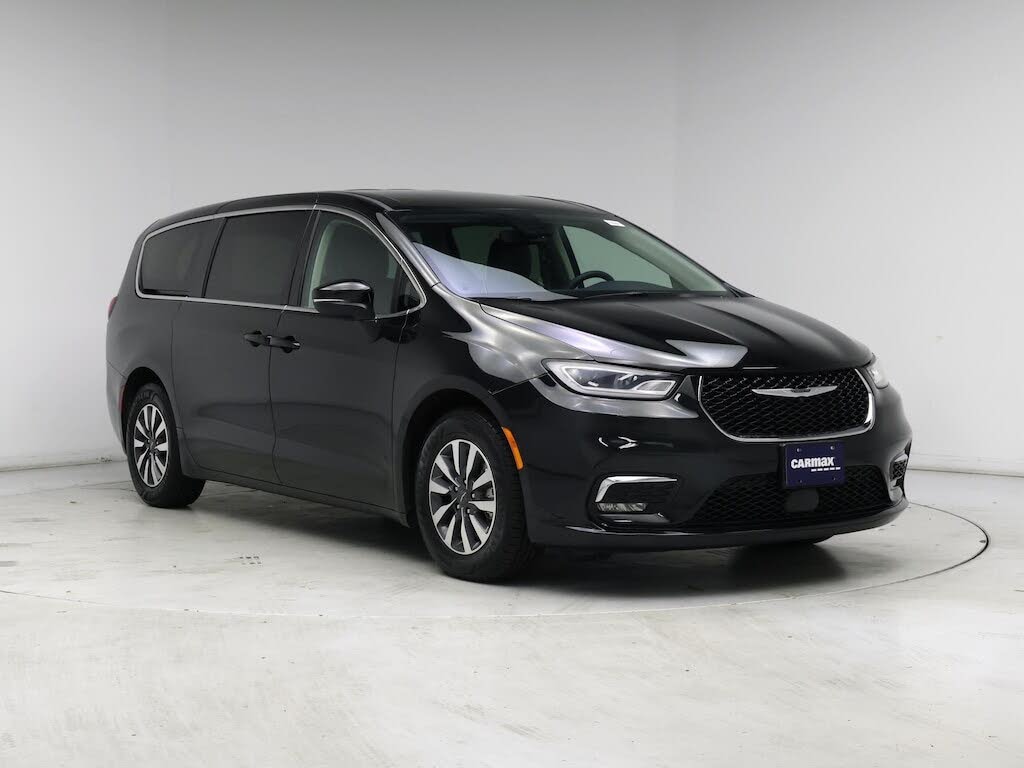 2023 Chrysler Pacifica Hybrid Touring L FWD