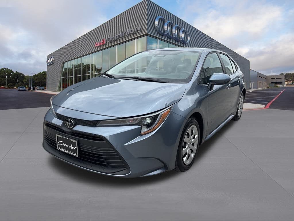 2025 Toyota Corolla LE FWD