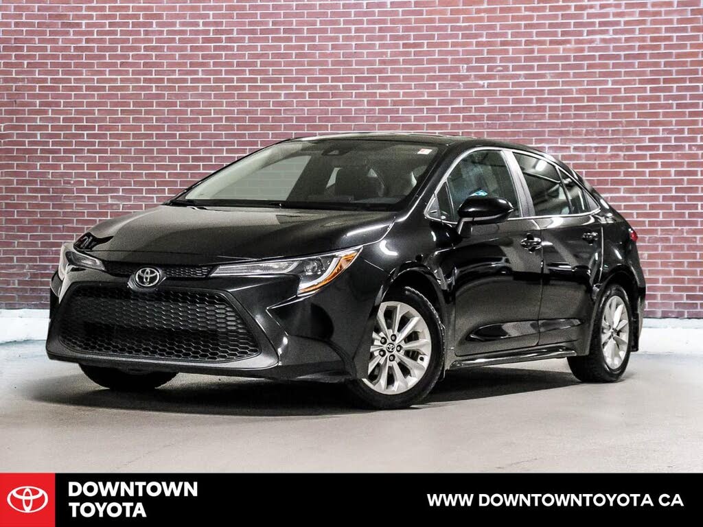 2022 Toyota Corolla LE FWD