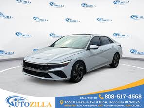 Hyundai Elantra Hybrid Limited FWD