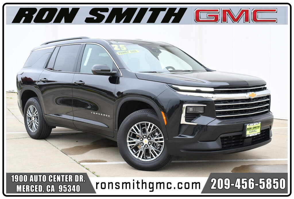 2025 Chevrolet Traverse LT FWD