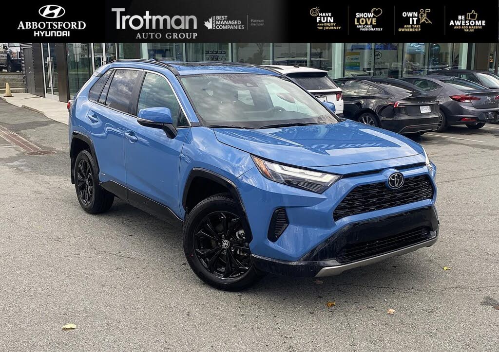 2025 Toyota RAV4 Hybrid SE AWD