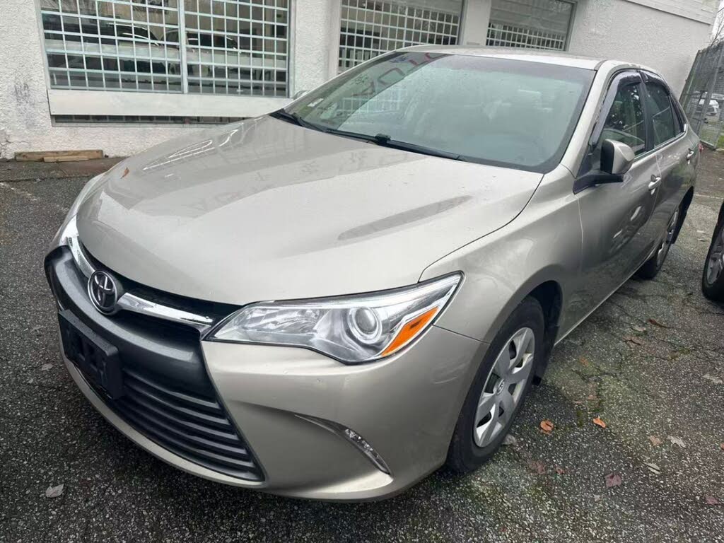2017 Toyota Camry LE