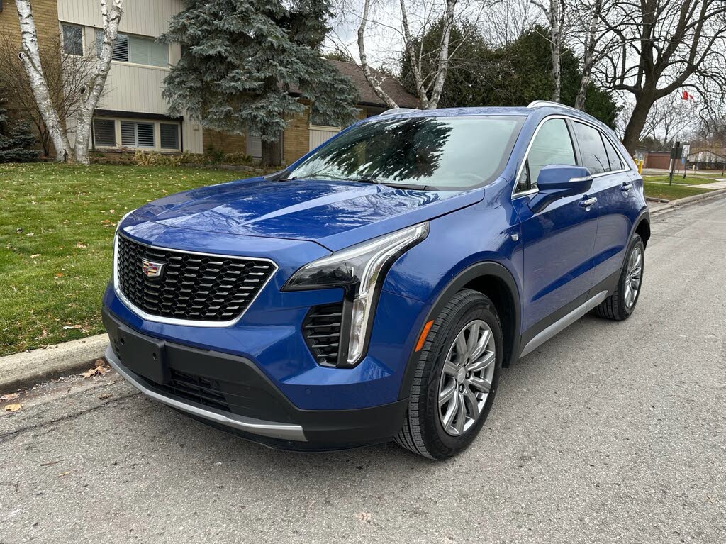Cadillac XT4 Premium Luxury AWD 2021