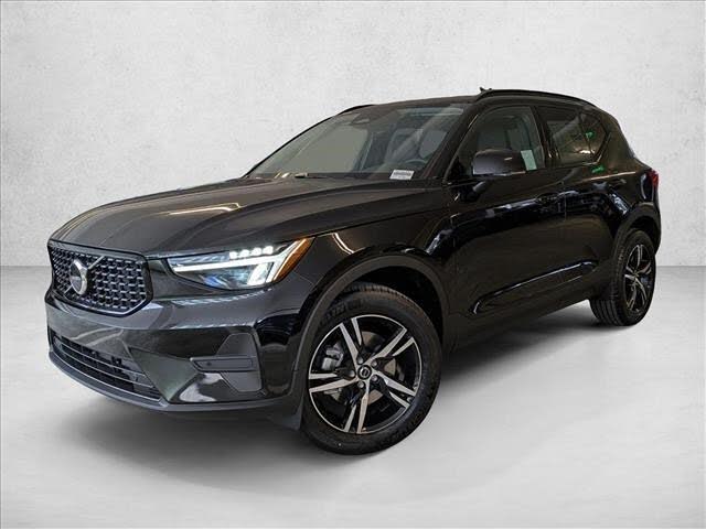 2026 Volvo XC40 B4 Core FWD