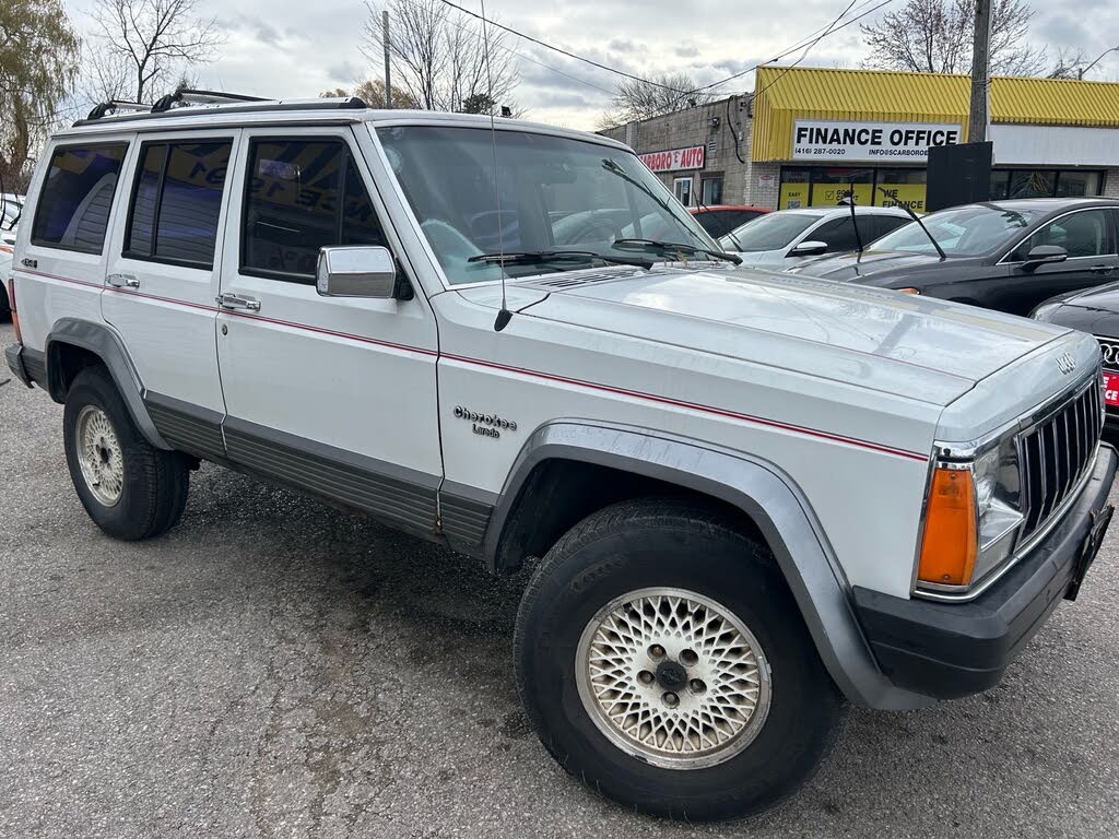 1991 Jeep Cherokee Laredo 4-Door 4WD