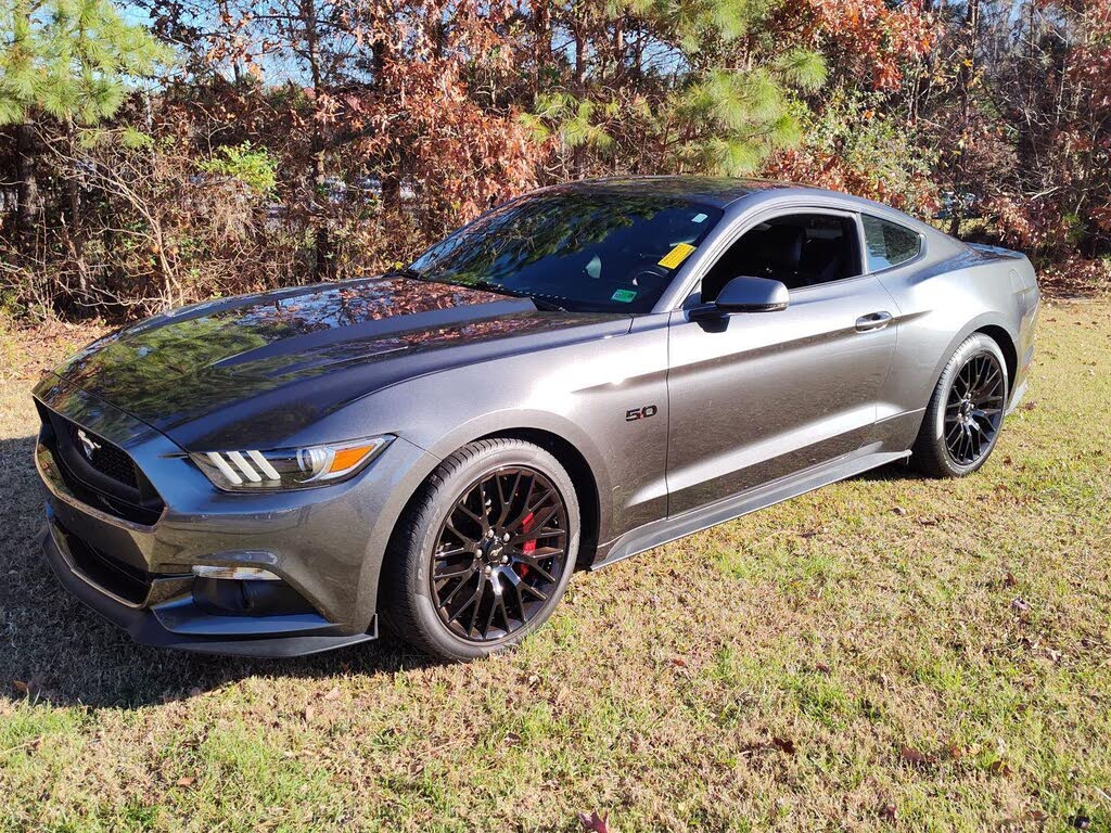 2015 Ford Mustang GT Premium Coupe RWD