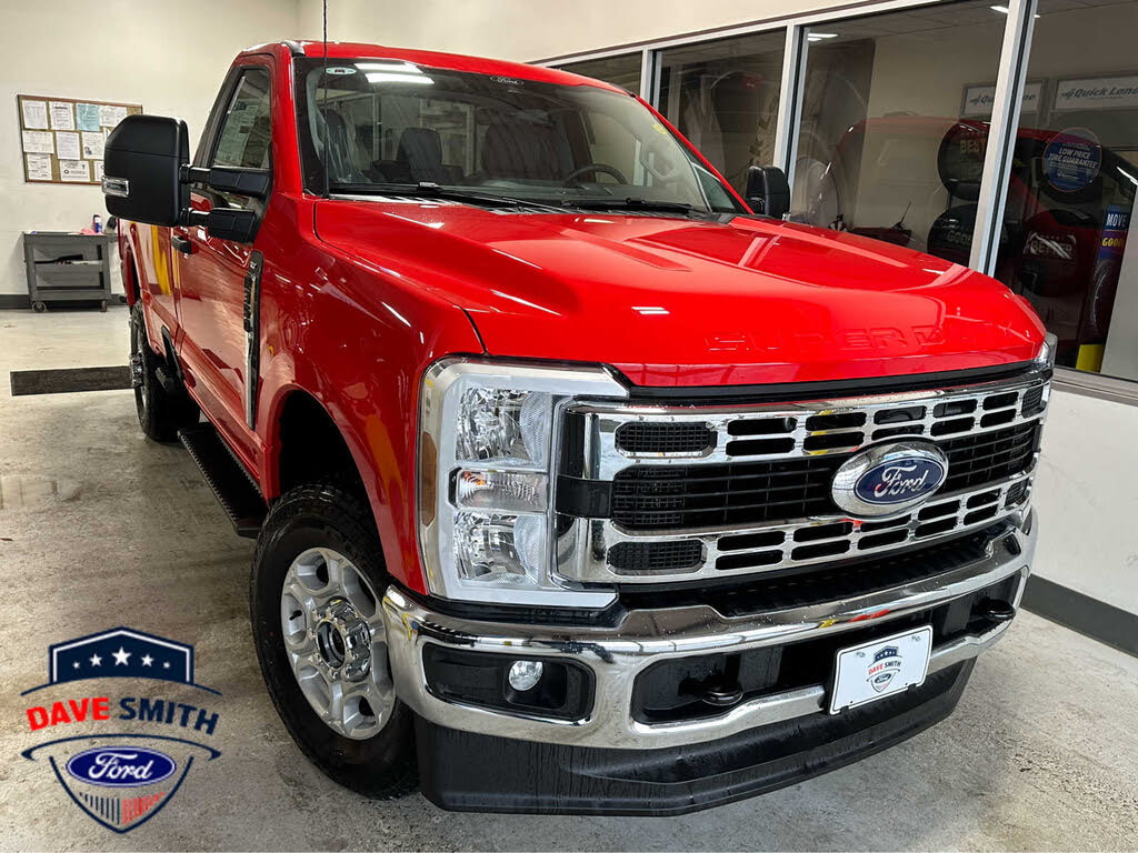2025 Ford F-350 Super Duty XLT Regular Cab LB 4WD