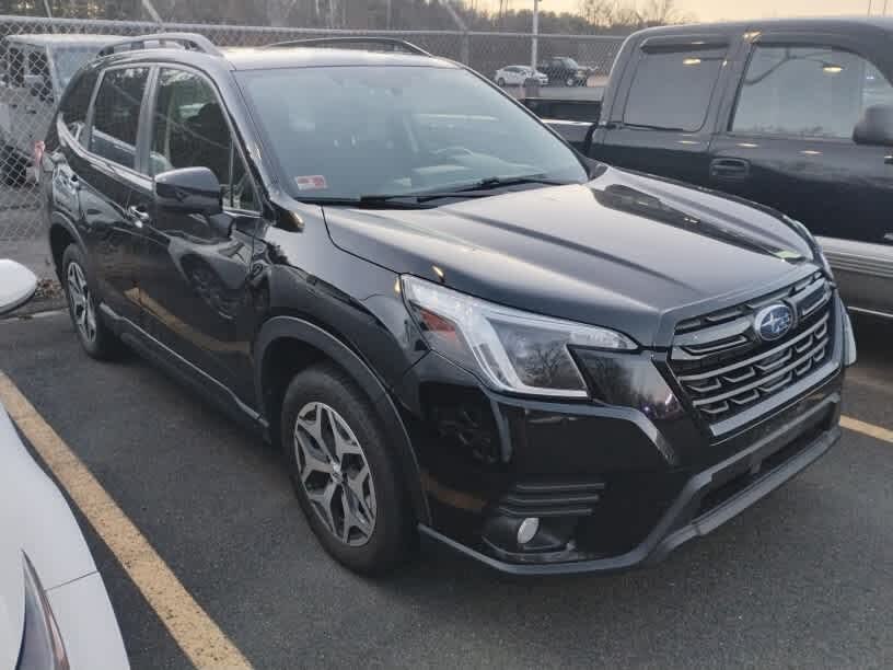 2023 Subaru Forester Premium Crossover AWD