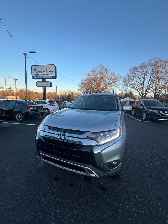2020 Mitsubishi Outlander SEL FWD