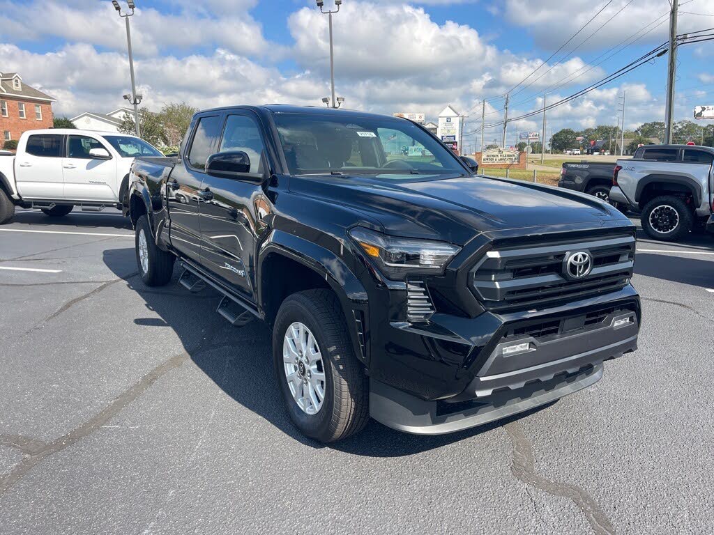 2025 Toyota Tacoma SR5 Double Cab 4WD