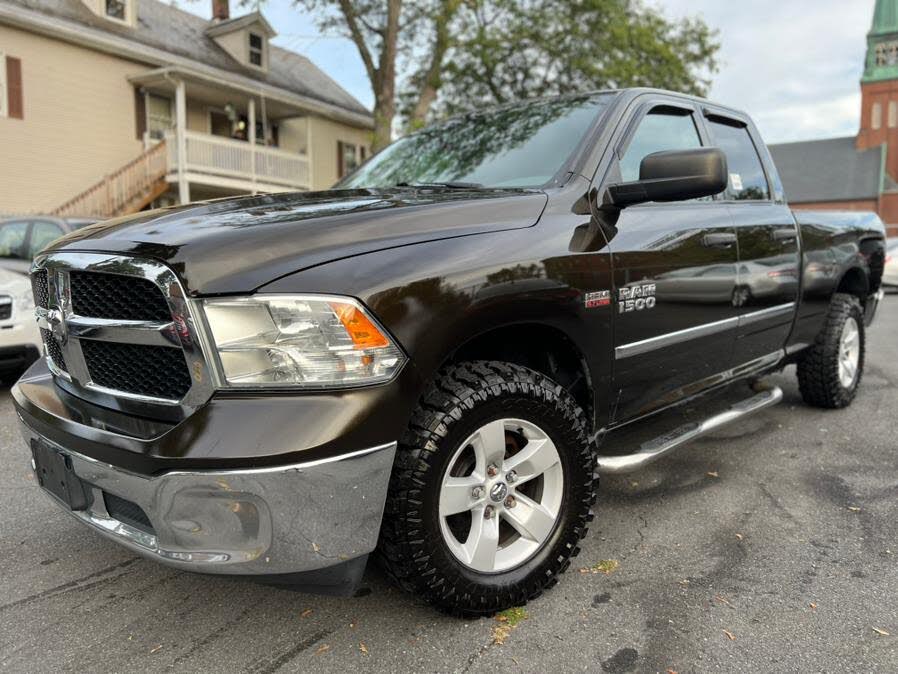 2014 RAM 1500 Express Quad Cab 4WD