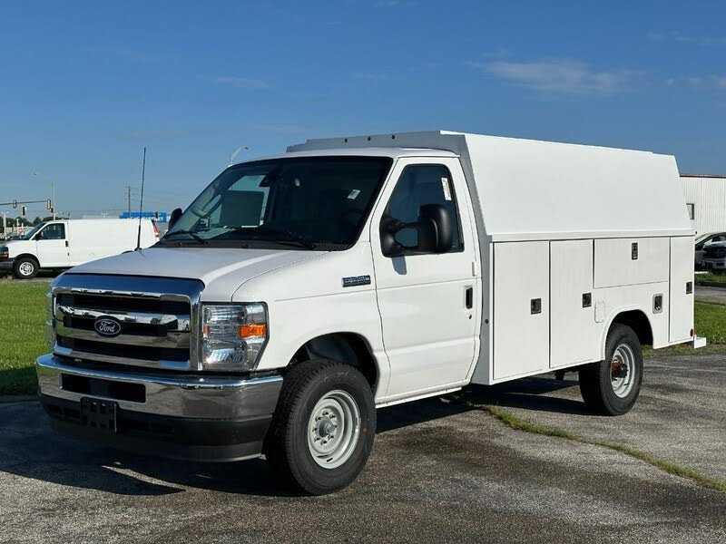 2026 Ford E-Series Chassis E-350 SD Cutaway 138 RWD