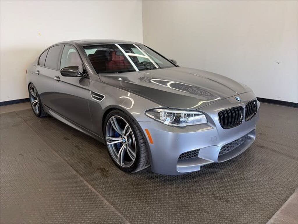 2015 BMW M5 RWD