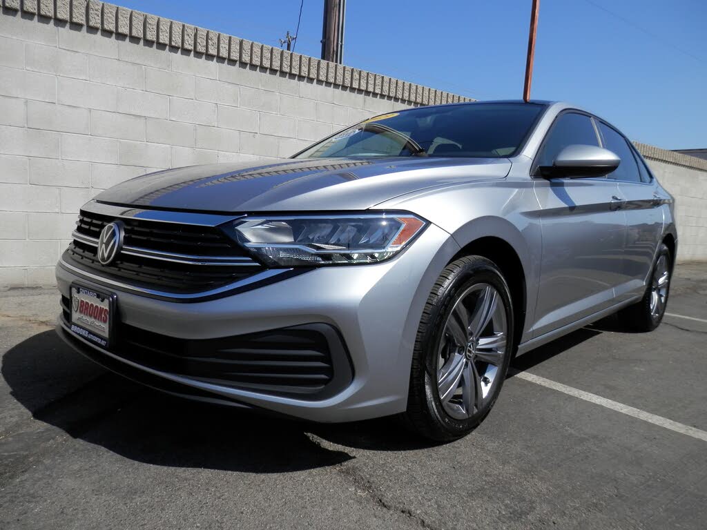 2023 Volkswagen Jetta 1.5T SE FWD