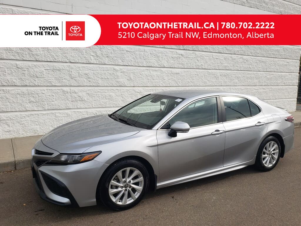 Toyota Camry SE FWD 2022