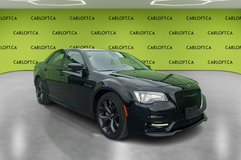2023 Chrysler 300 Touring L RWD
