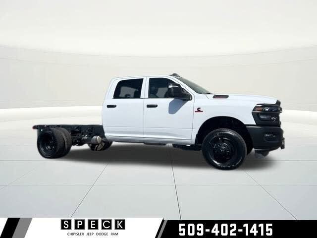 2025 RAM 3500 Chassis Tradesman Crew Cab LB DRW 4WD