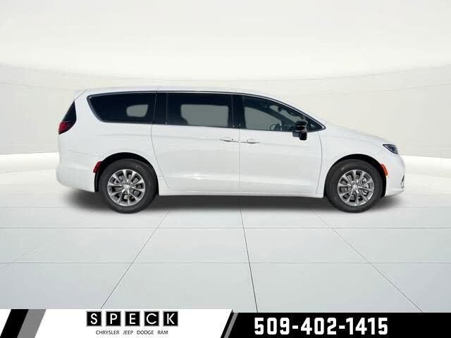 2026 Chrysler Pacifica Select AWD